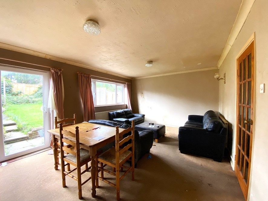 7 Magnolia Close, Drakes Broughton, Pershore, West Midlands WR10 2AZ