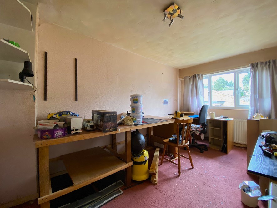 7 Magnolia Close, Drakes Broughton, Pershore, West Midlands WR10 2AZ