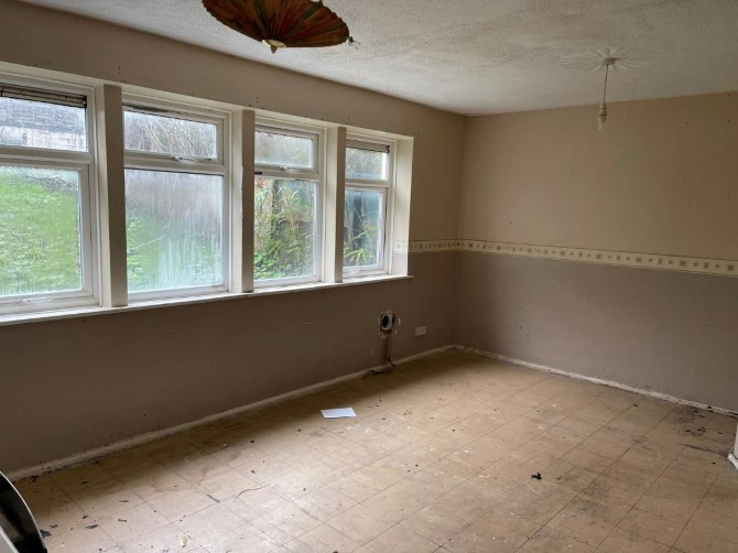 24 Pockeridge Road, Corsham, Wiltshire, SN13 9SB