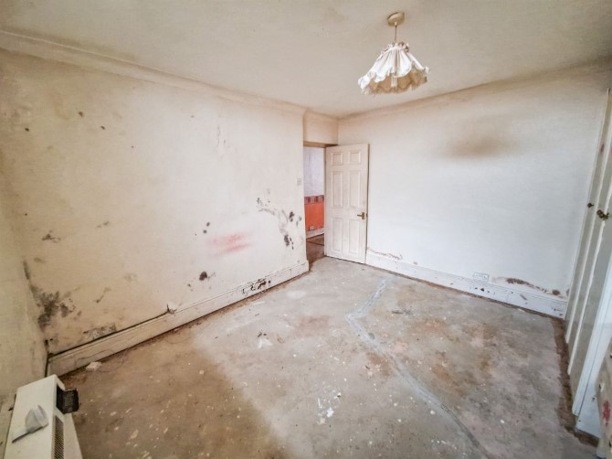 12A Magdalene Road, Torquay, Devon, TQ1 4AF