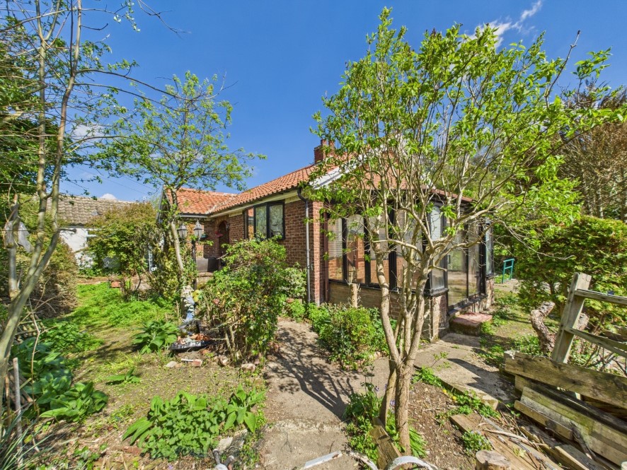 1 Skipsea Road, Beeford, East Yorkshire, YO25 8AL