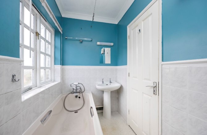 Hall House, High Street, Nutley, Uckfield, TN22 3NE