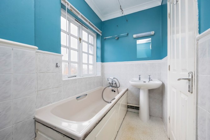 Hall House, High Street, Nutley, Uckfield, TN22 3NE