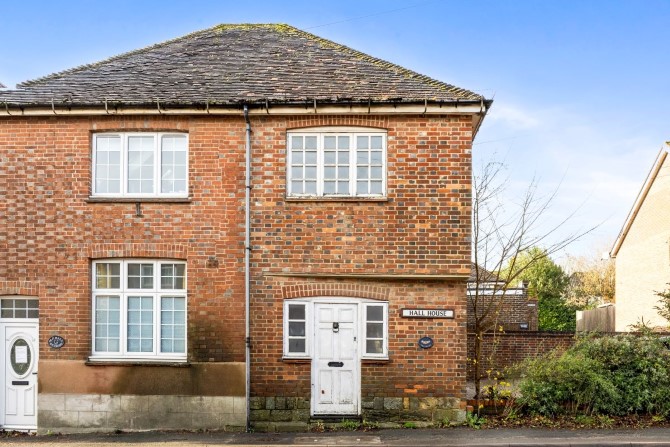 Hall House, High Street, Nutley, Uckfield, TN22 3NE