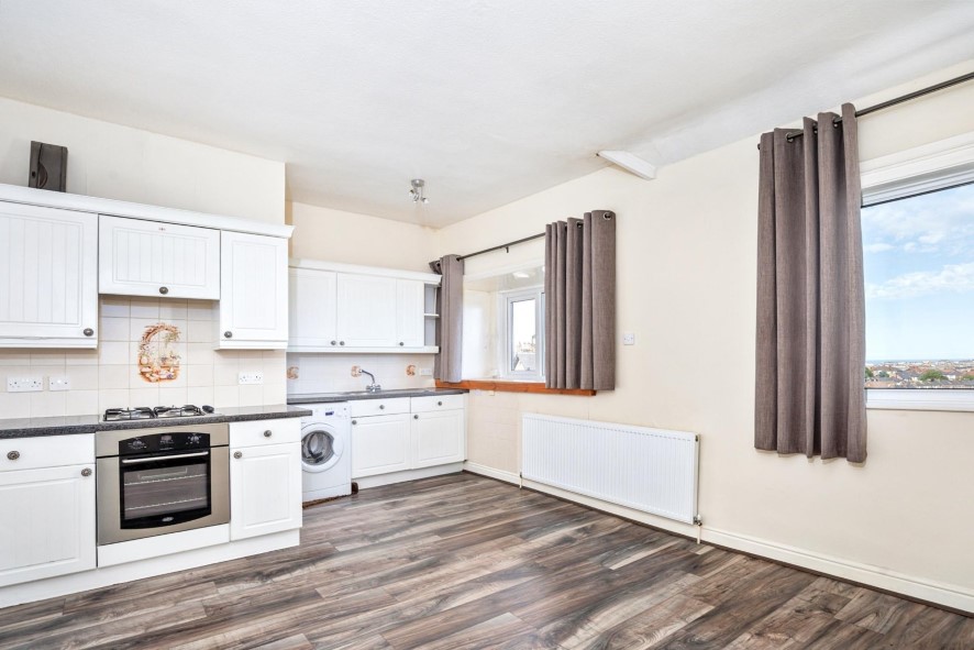 Flat 3, 13 Park Avenue, Scarborough, North Yorkshire, YO12 4AG