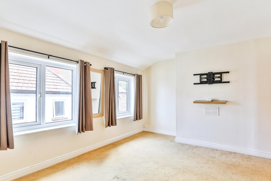 Flat 3, 13 Park Avenue, Scarborough, North Yorkshire, YO12 4AG