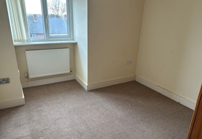 Flat 8, 139-141 Havant Road, Drayton, Portsmouth, Hampshire, PO6 2AA