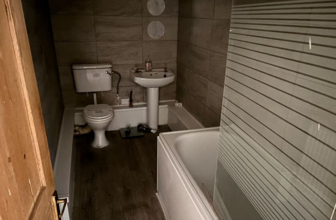 Flat 1, 8 Nightingale Road, Southsea, PO5 3JL