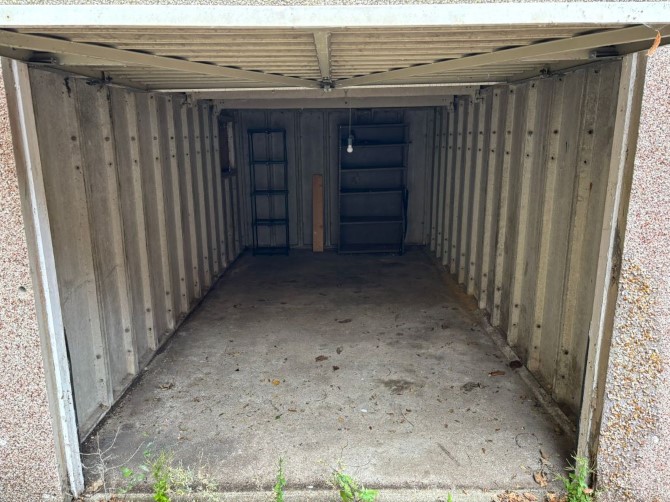 Garage 26, The Drive, Hove, BN3 3JD