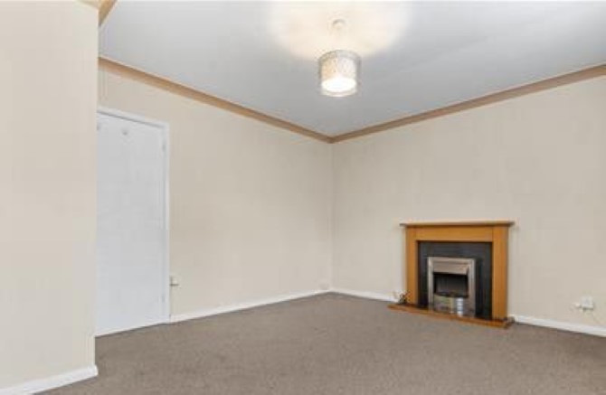 Flat 2 Grosvenor Court, 40 Enys Road, Eastbourne, East Sussex, BN21 2EB