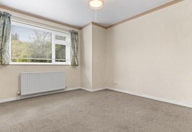 Flat 2 Grosvenor Court, 40 Enys Road, Eastbourne, East Sussex, BN21 2EB