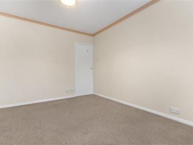 Flat 2 Grosvenor Court, 40 Enys Road, Eastbourne, East Sussex, BN21 2EB