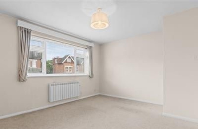 Flat 4 Grosvenor Court, 40 Enys Road, Eastbourne, East Sussex, BN21 2EB