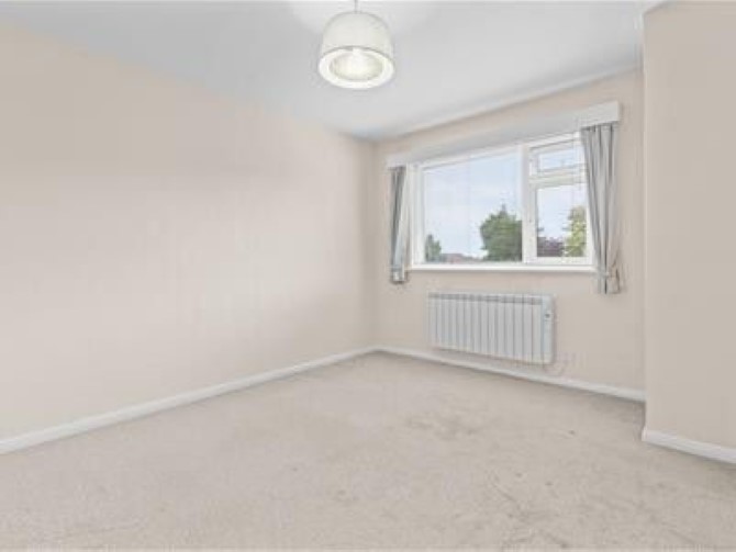 Flat 4 Grosvenor Court, 40 Enys Road, Eastbourne, East Sussex, BN21 2EB