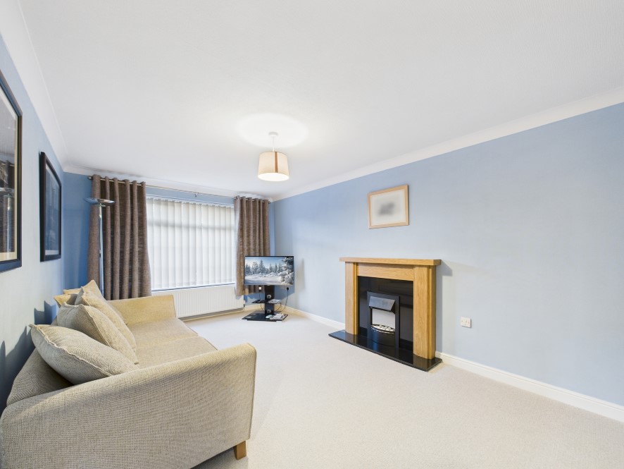 17 Castle Close, Leconfield, East Yorkshire, HU17 7NX