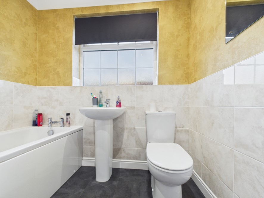 17 Castle Close, Leconfield, East Yorkshire, HU17 7NX