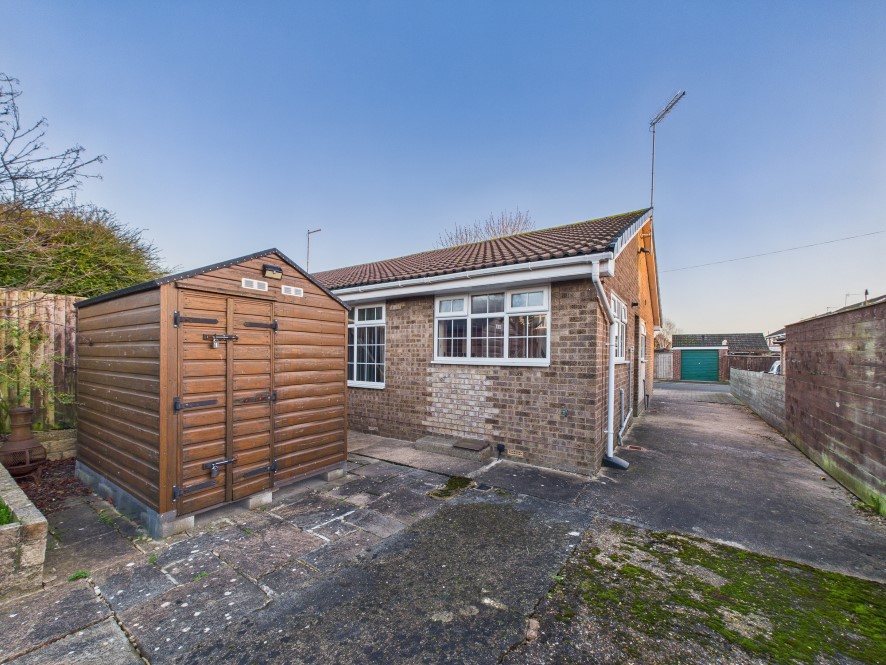 17 Castle Close, Leconfield, East Yorkshire, HU17 7NX