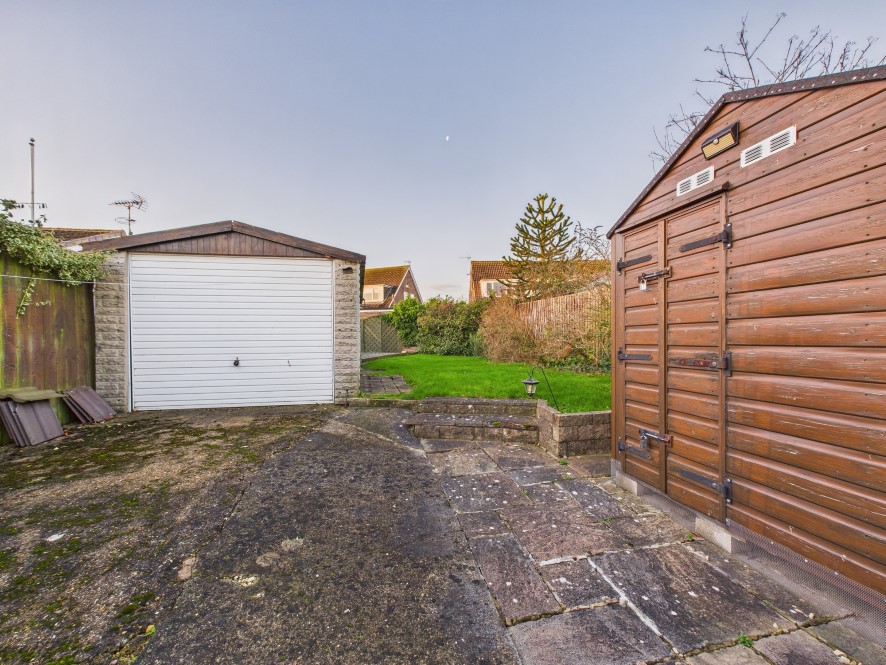 17 Castle Close, Leconfield, East Yorkshire, HU17 7NX