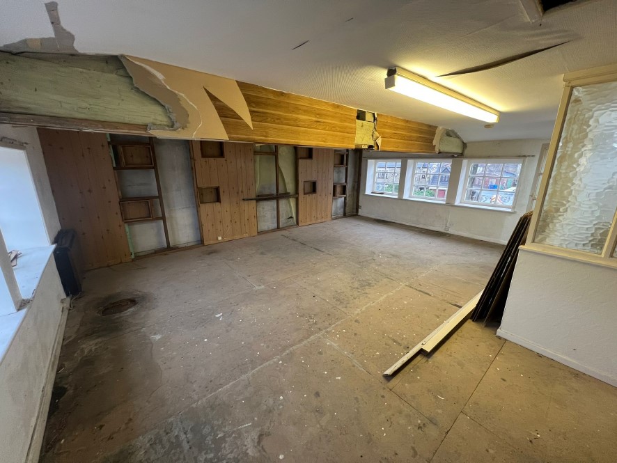 244 Harbour Lane, Milnrow, Rochdale, OL16 4EL