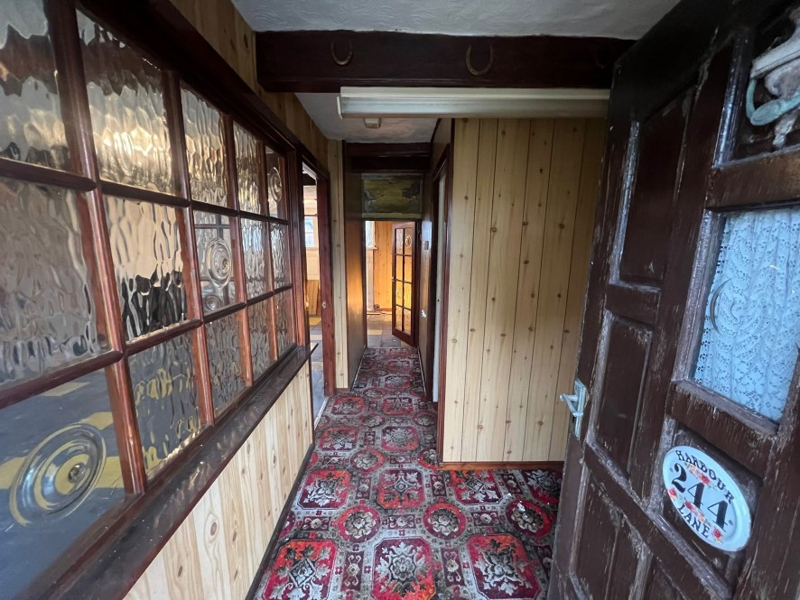 244 Harbour Lane, Milnrow, Rochdale, OL16 4EL