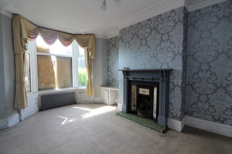 20 Jubilee Street, Briercliffe, Burnley, Lancashire BB10 2JD