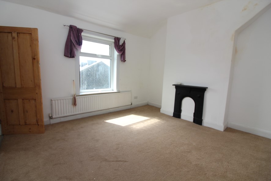 20 Jubilee Street, Briercliffe, Burnley, Lancashire BB10 2JD