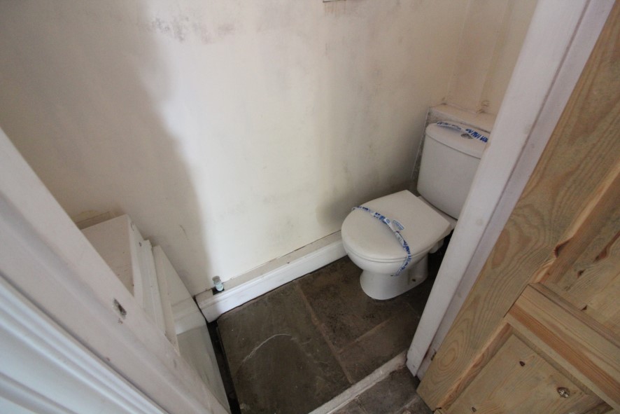 20 Jubilee Street, Briercliffe, Burnley, Lancashire BB10 2JD