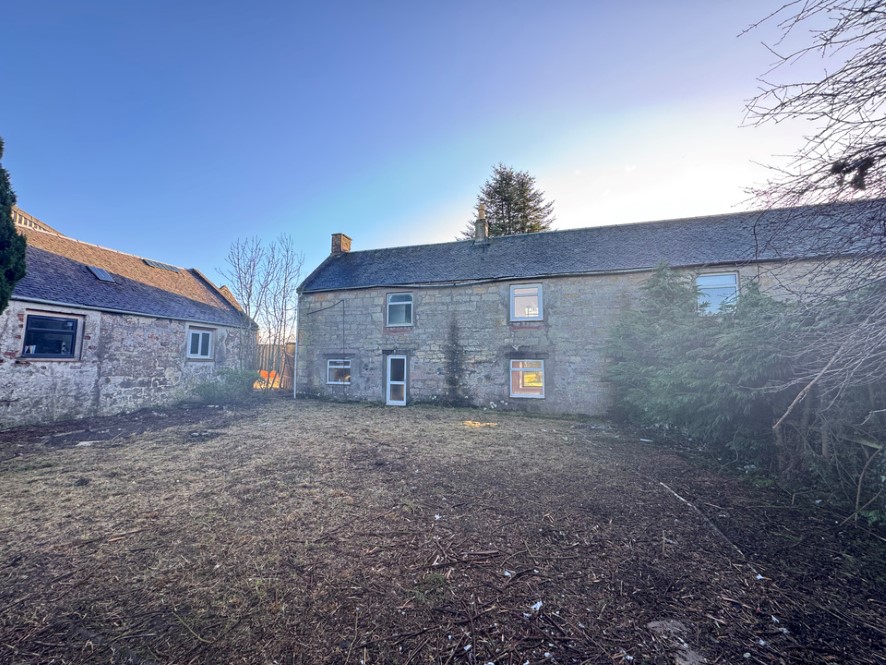 Rigg Farmhouse, Rigg Road, Auchinleck, East Ayrshire KA18 1RT