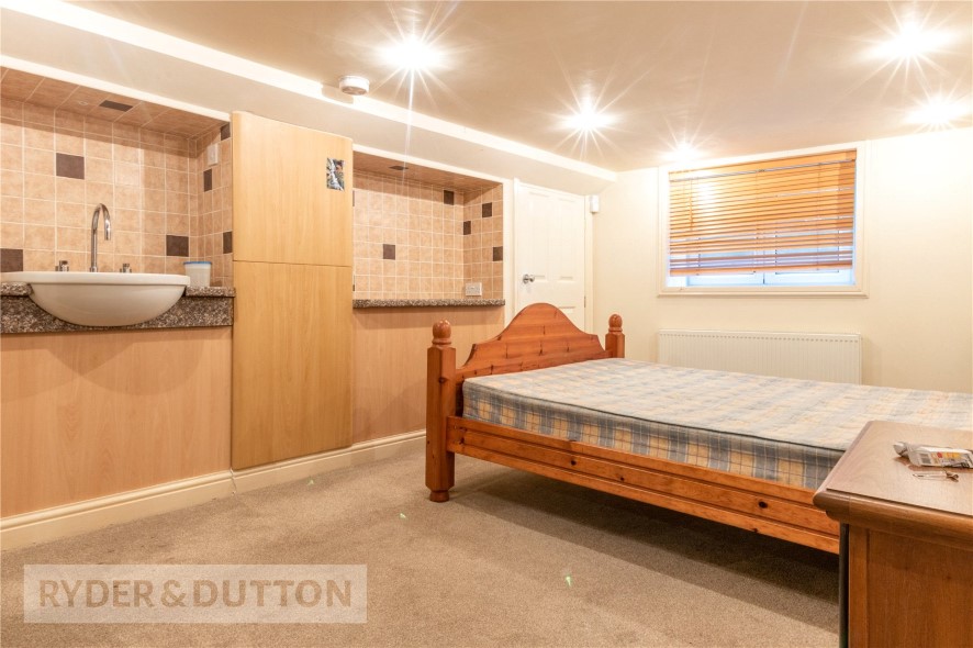 23 Oliver Lane, Marsden, Huddersfield, West Yorkshire, HD7 6BZ