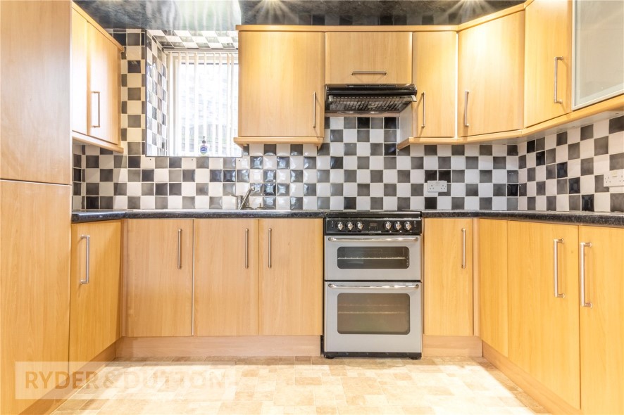 23 Oliver Lane, Marsden, Huddersfield, West Yorkshire, HD7 6BZ