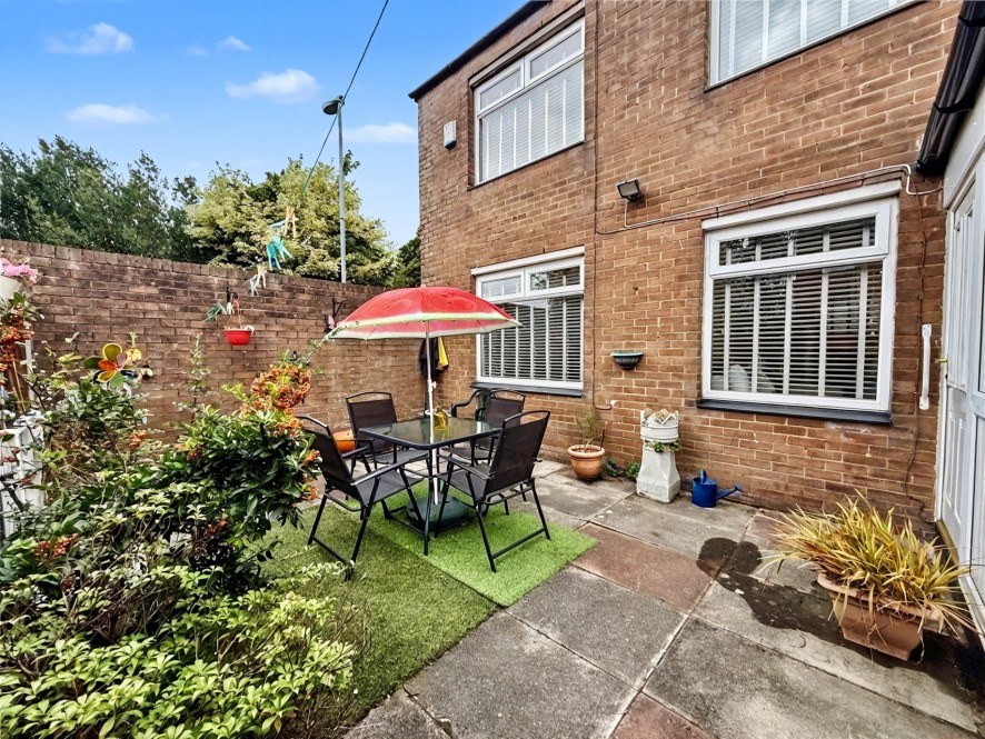 3 Chapel Lane, Royton, Oldham, OL2 5QG