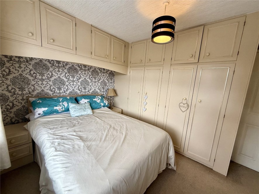 3 Chapel Lane, Royton, Oldham, OL2 5QG