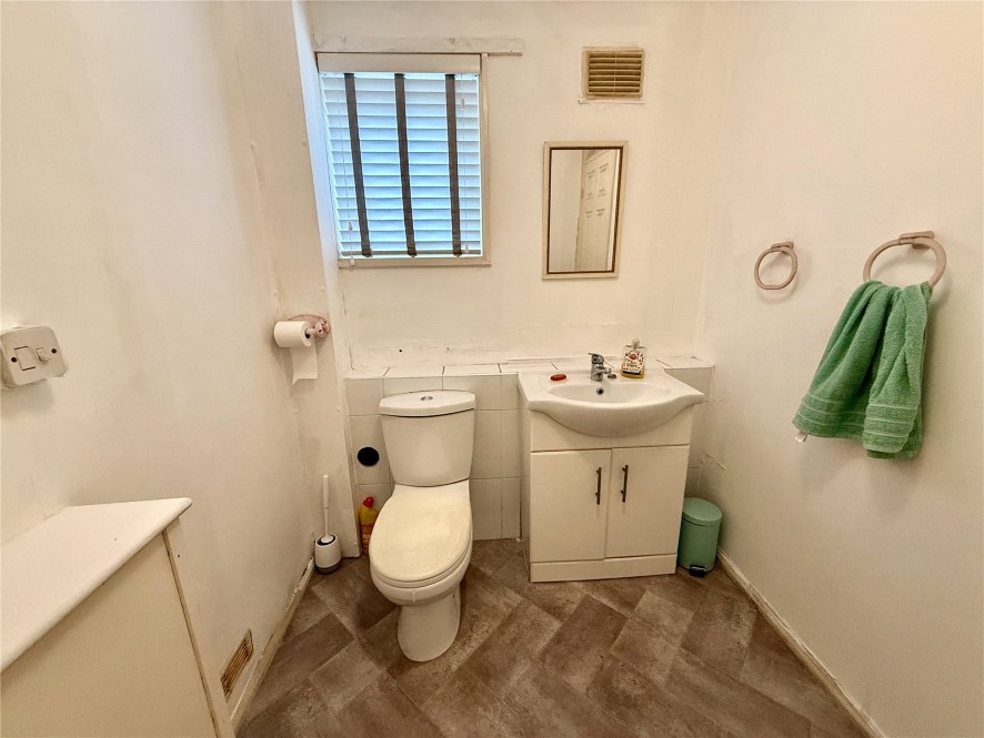 3 Chapel Lane, Royton, Oldham, OL2 5QG