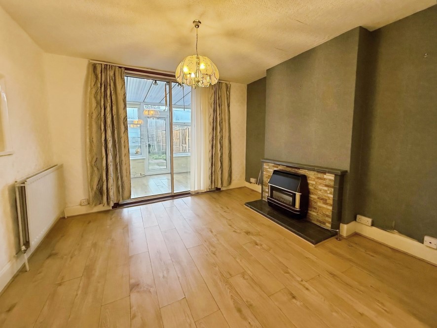 26 Kempley Avenue, Lower Stoke, Coventry, West Midlands CV2 5LP