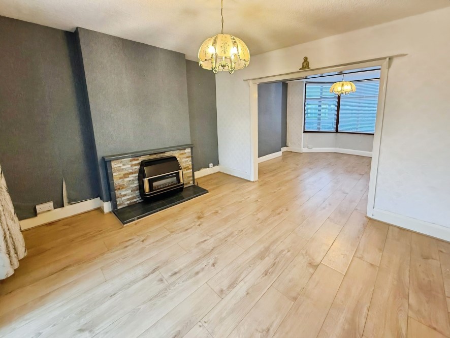 26 Kempley Avenue, Lower Stoke, Coventry, West Midlands CV2 5LP