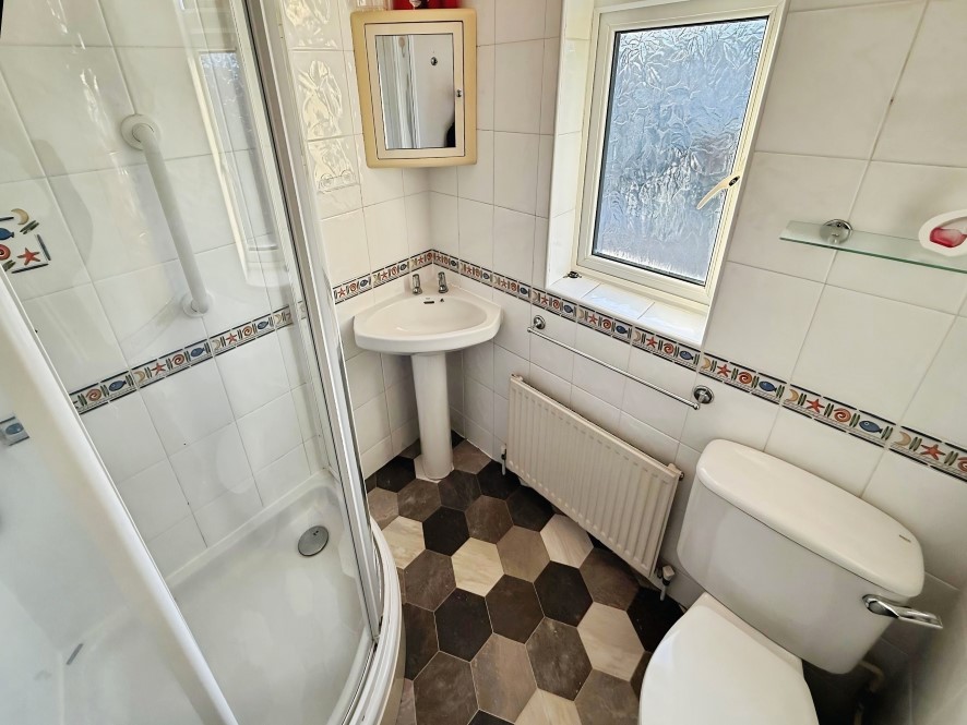 26 Kempley Avenue, Lower Stoke, Coventry, West Midlands CV2 5LP