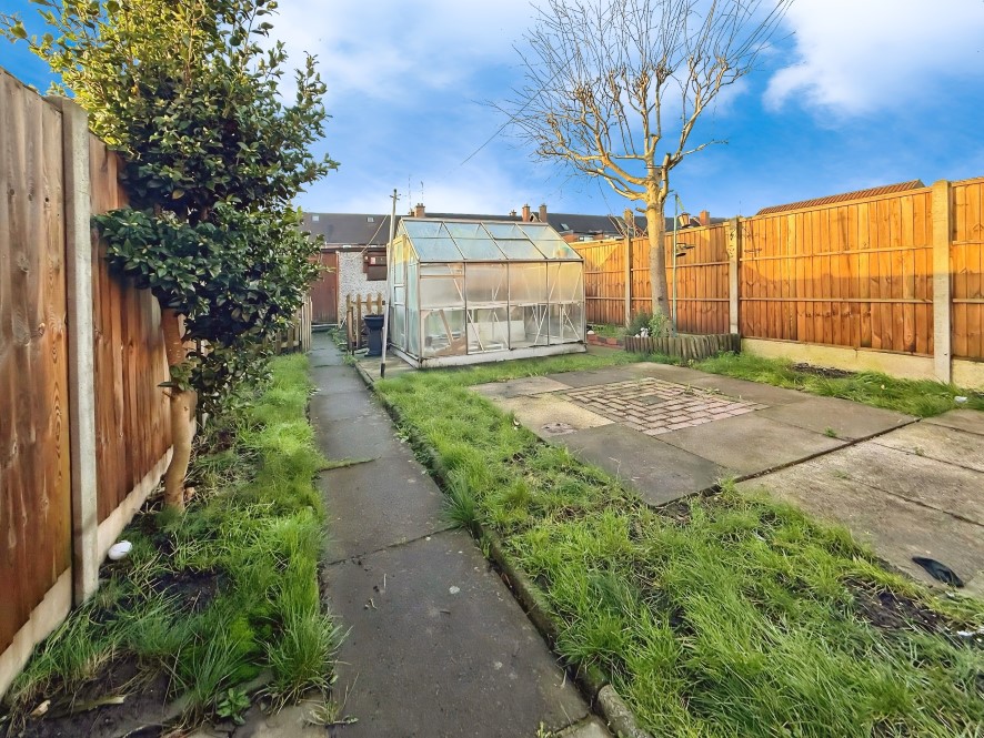 26 Kempley Avenue, Lower Stoke, Coventry, West Midlands CV2 5LP