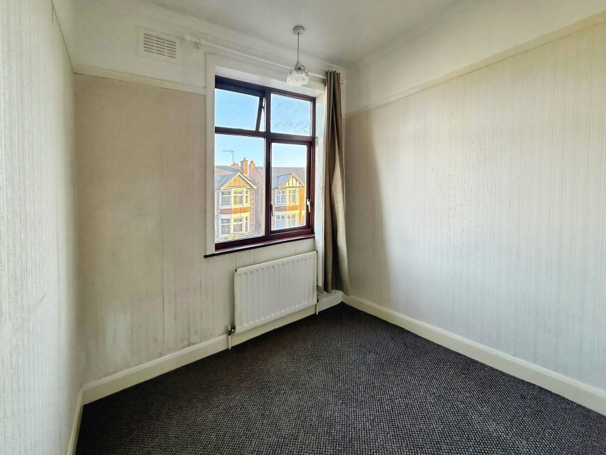 26 Kempley Avenue, Lower Stoke, Coventry, West Midlands CV2 5LP