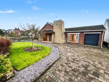 Property for Auction in Manchester - 33 Tandle Hill Road, Royton, OL2 5UX