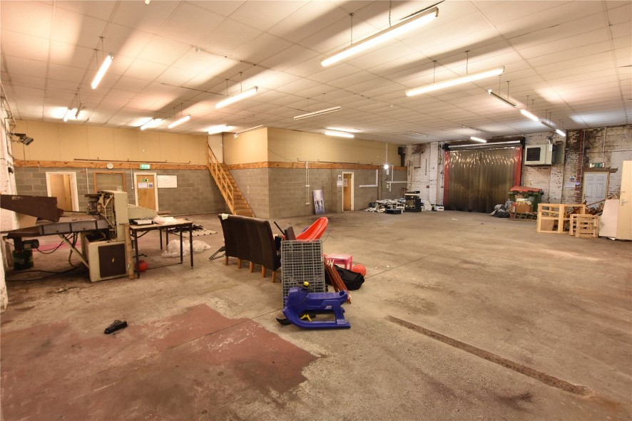 Cinema House , Doncaster Road , Wakefield , West Yorkshire WF1 5HL