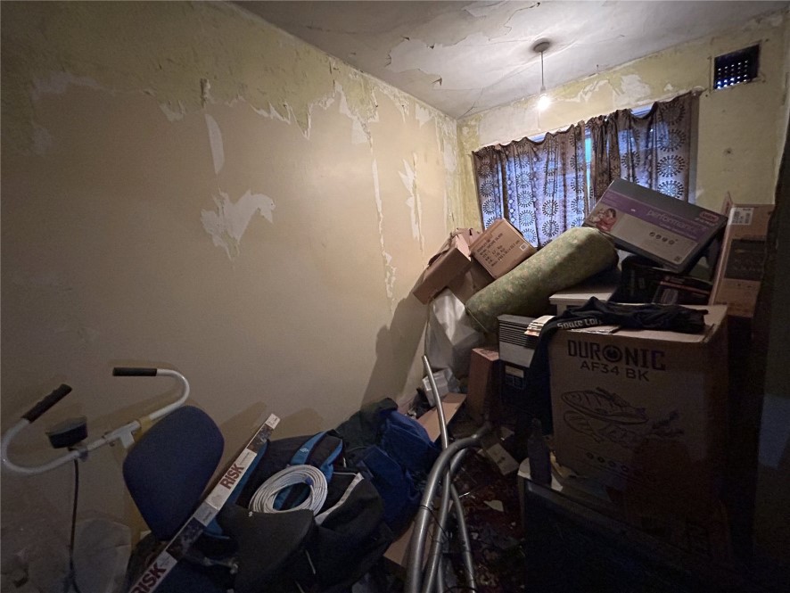 15 Argie Gardens, Leeds, West Yorkshire LS4 2JL