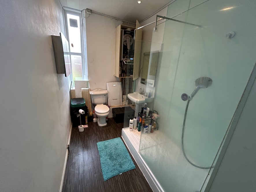 35 Richmond Mount, Leeds, West Yorkshire LS6 1DF