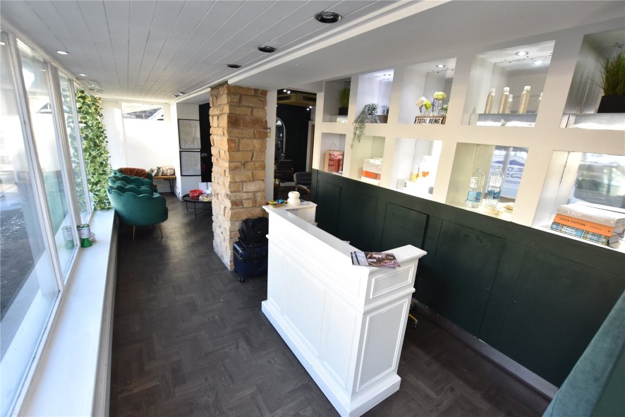 16 Station Road, Horsforth, Leeds, West Yorkshire LS18 5NR