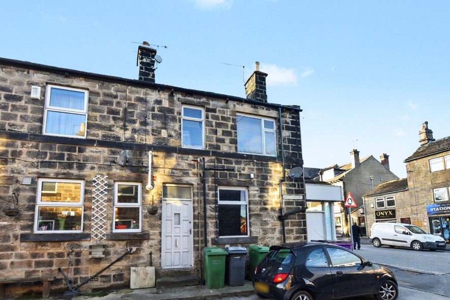 16 Station Road, Horsforth, Leeds, West Yorkshire LS18 5NR