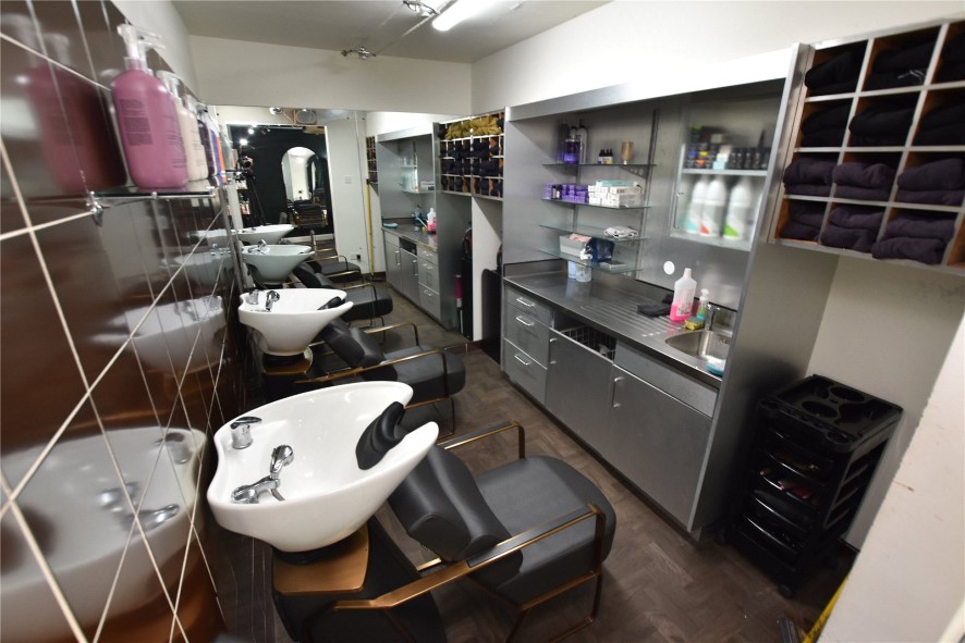 16 Station Road, Horsforth, Leeds, West Yorkshire LS18 5NR