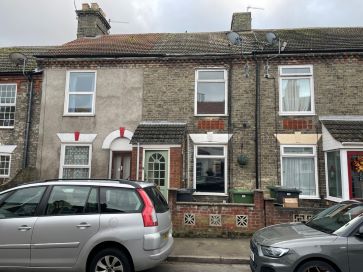 Property for Auction in East Anglia - 45 Upper Cliff Road, Gorleston, Great Yarmouth, Norfolk NR31 6AH
