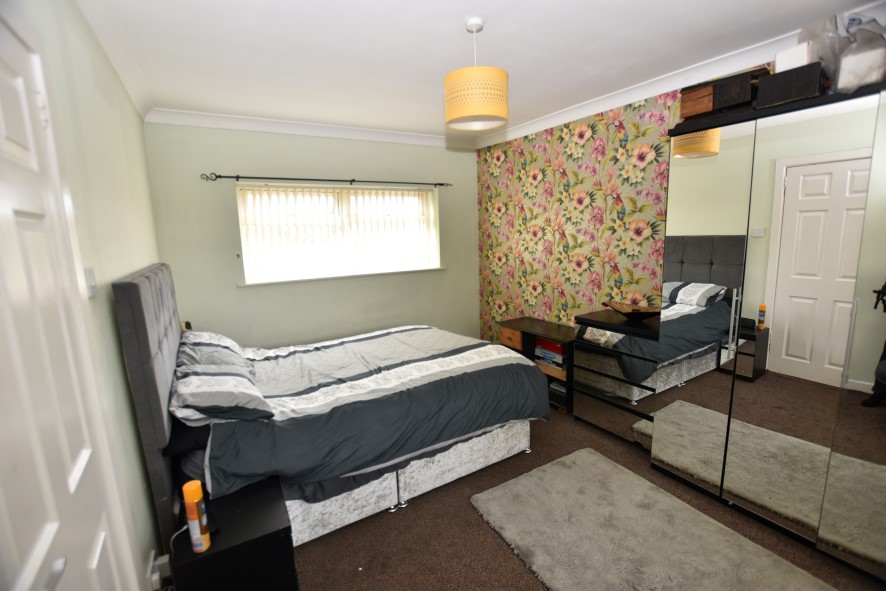 68 Fenby Avenue, Bradford, West Yorkshire BD4 8QX