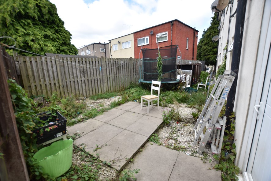 68 Fenby Avenue, Bradford, West Yorkshire BD4 8QX