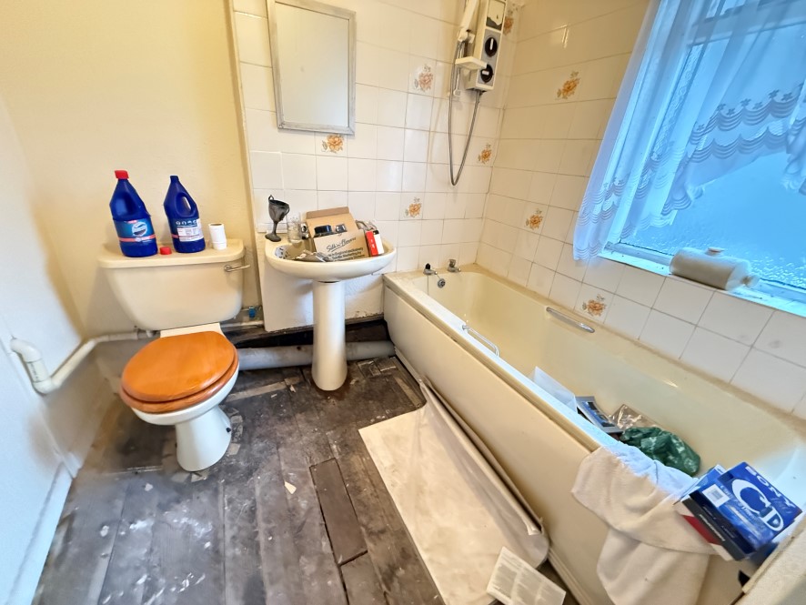 7 Whitehaven Road, Cleator Moor, Cumbria CA25 5QW