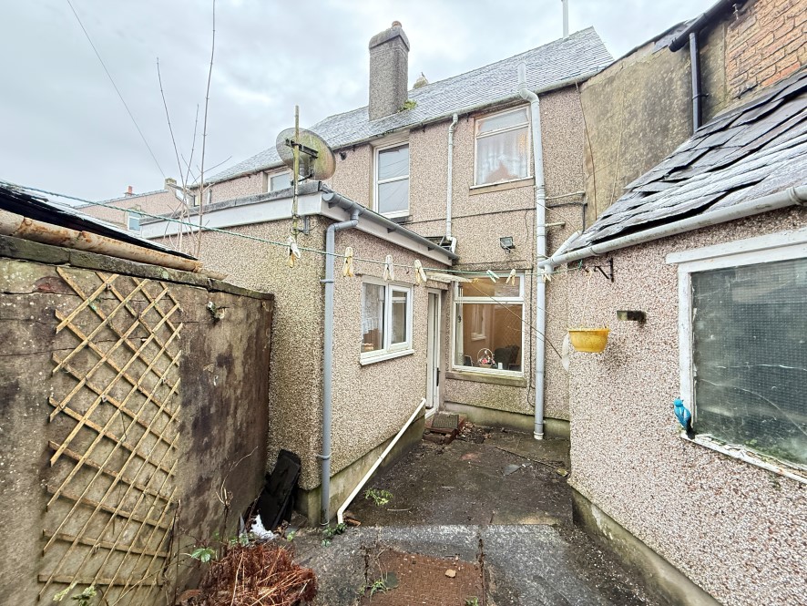 7 Whitehaven Road, Cleator Moor, Cumbria CA25 5QW